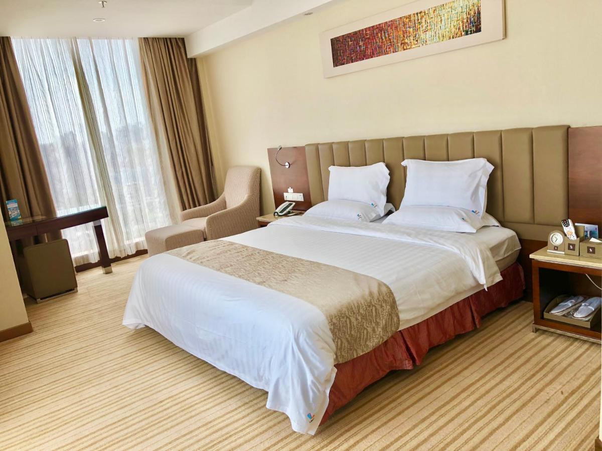 L Hotels Changsheng Branch Чжухай Екстер'єр фото